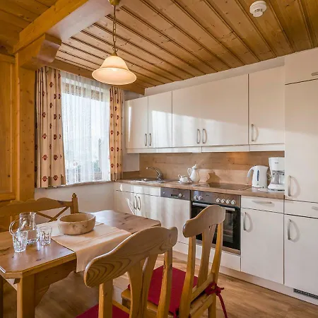 Haus Carolin Apartment *